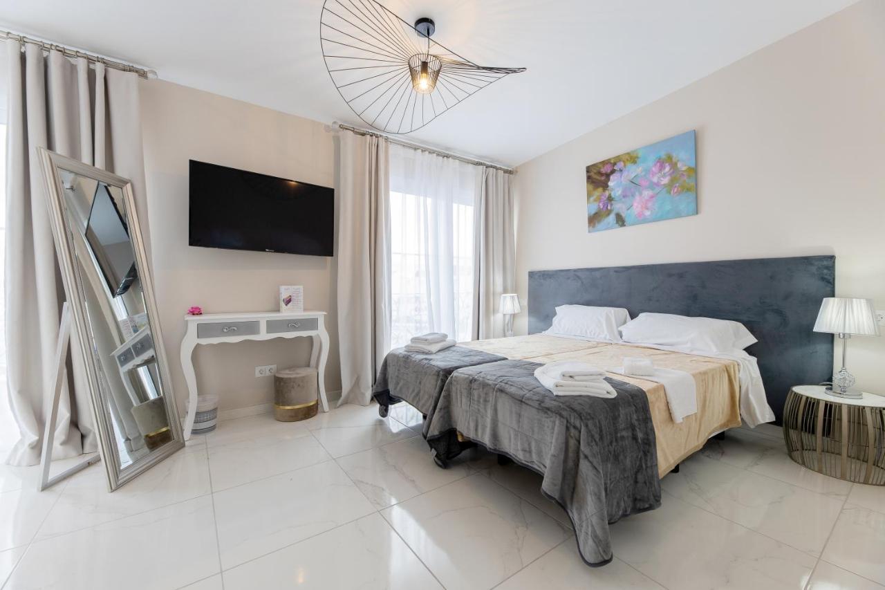 Residencia Deportiva Rozarossa Otel Estepona Dış mekan fotoğraf