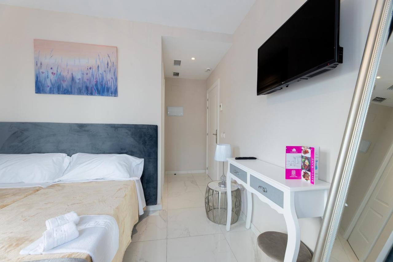 Residencia Deportiva Rozarossa Otel Estepona Dış mekan fotoğraf