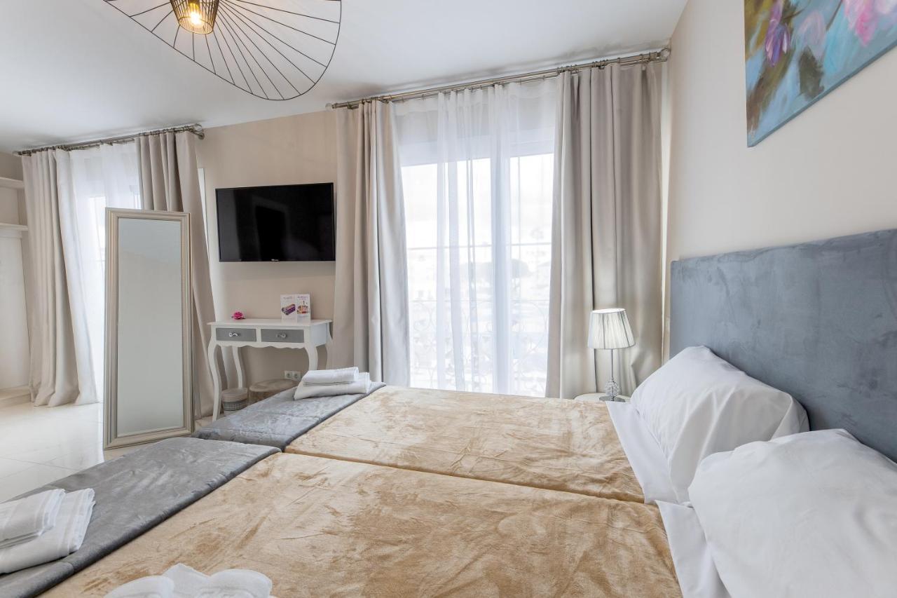 Residencia Deportiva Rozarossa Otel Estepona Dış mekan fotoğraf