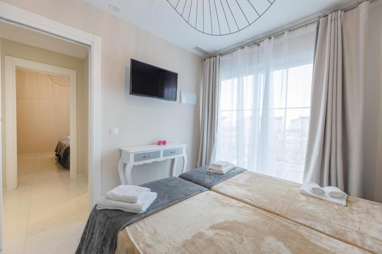 Residencia Deportiva Rozarossa Otel Estepona Dış mekan fotoğraf